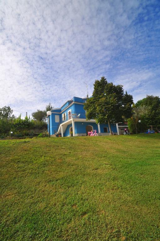 Апартаменты La Casa Blu Mirabella Imbaccari Экстерьер фото