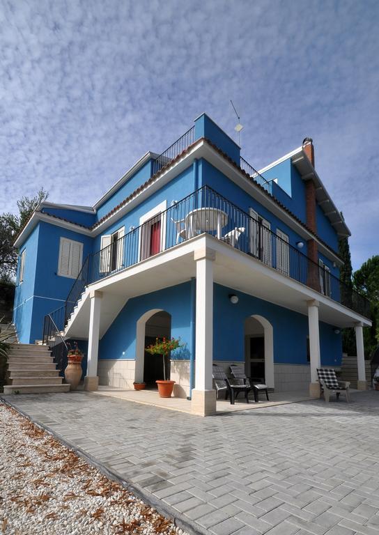 Апартаменты La Casa Blu Mirabella Imbaccari Экстерьер фото